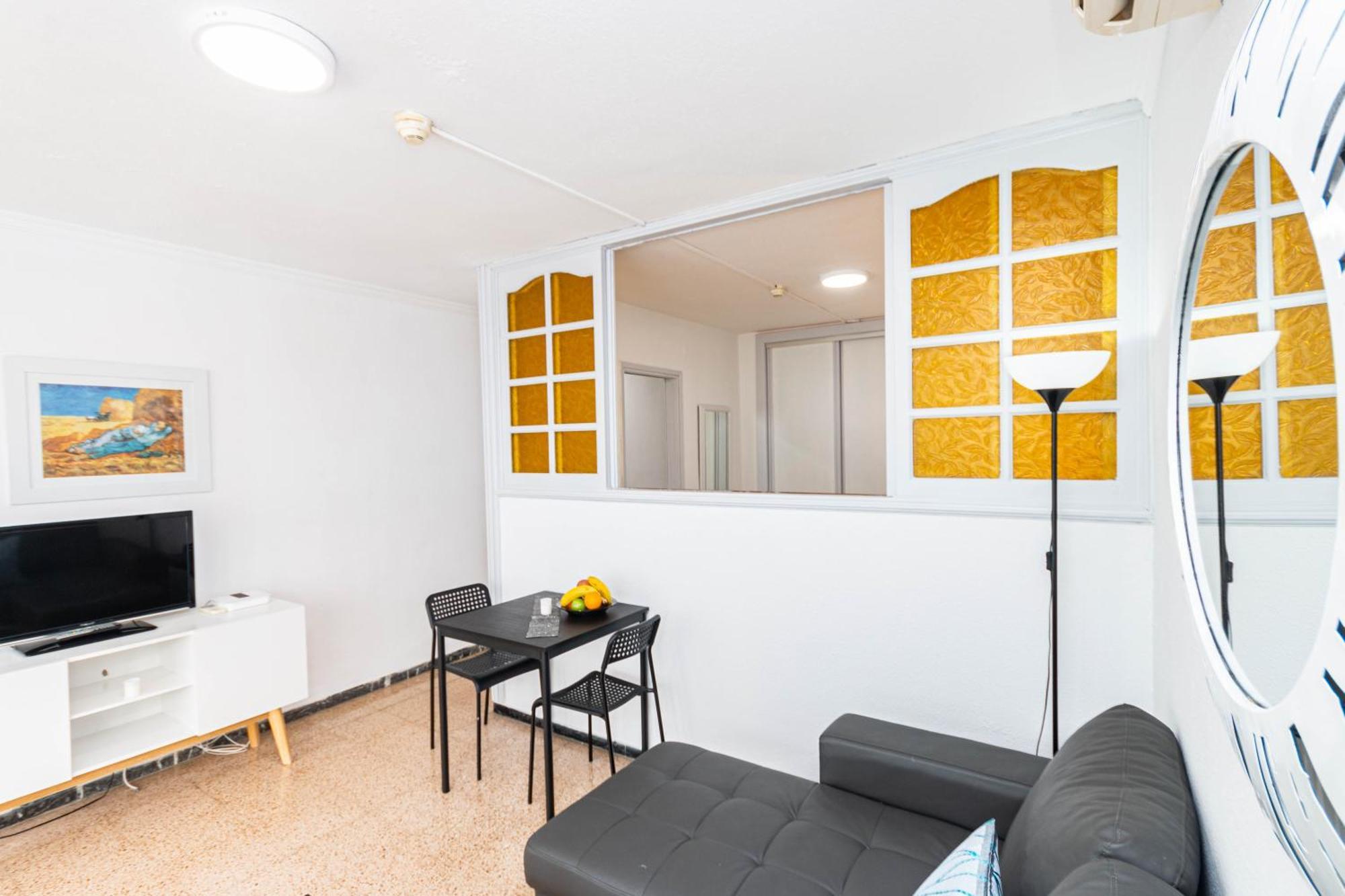 Serenity Yumbo - Europa Appartment 2Min Yumbo - 5Min From Beach - Wifi Free - Air Conditioner - Private Services - Free Welcome Book - Cohote Conserjeria Gran Canaria 플라야 델 잉글스 외부 사진